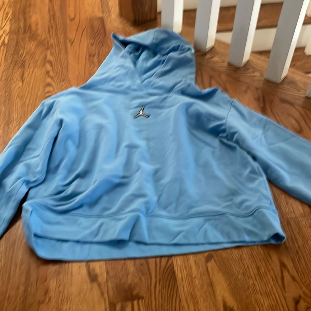 cropped carolina blue jordan hoodie